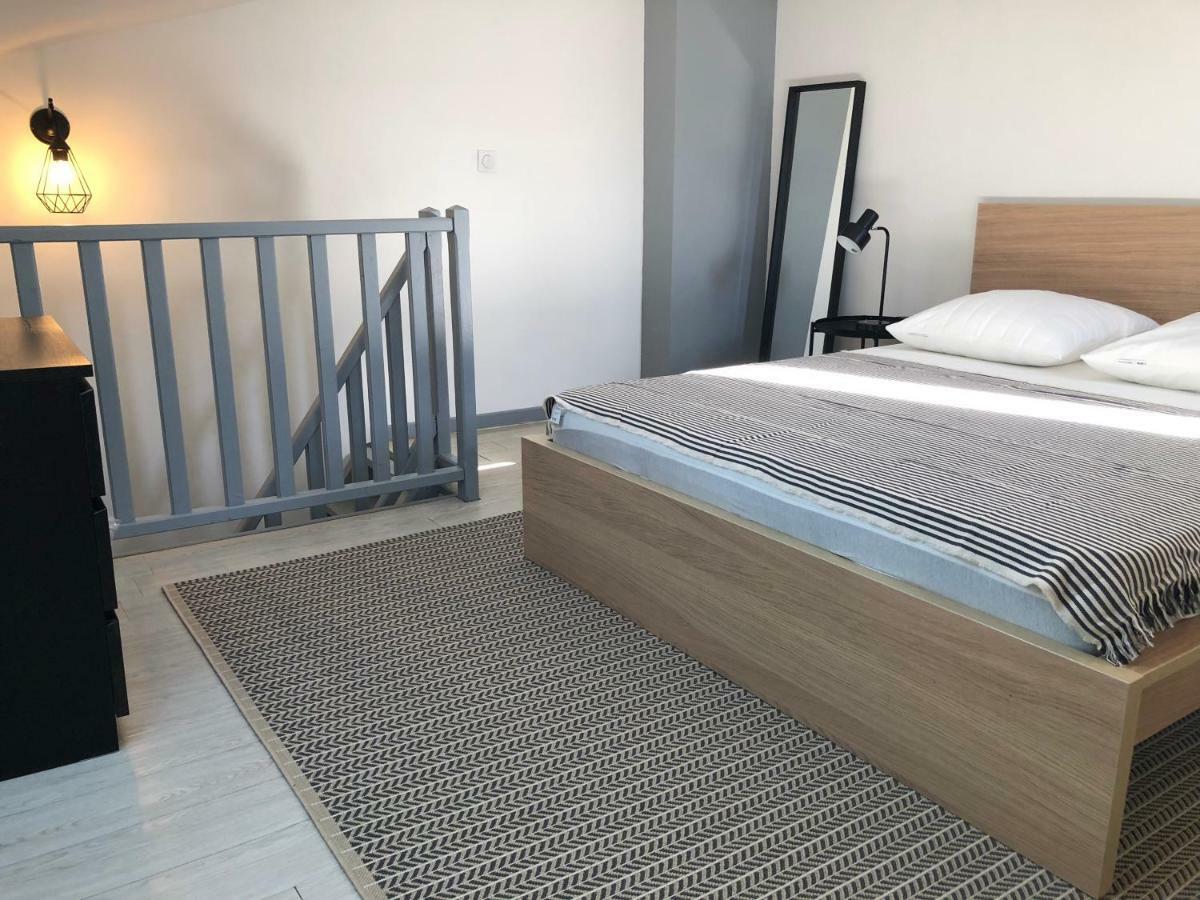 Charming Duplex With Terrace Historical City Center Arles Exteriör bild